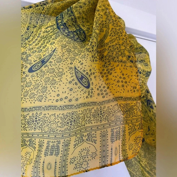 🤩HOST PICK🤩 Liang Dian/ Silk blend/ Mustard yellow scarf/ Length 60”/ Width 19” - Picture 5 of 8
